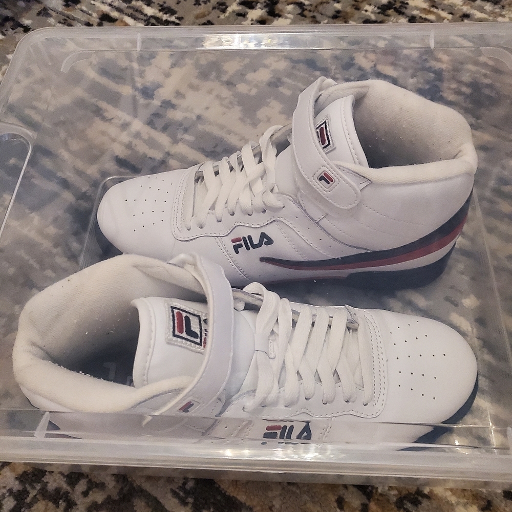 Men's fila shoes.